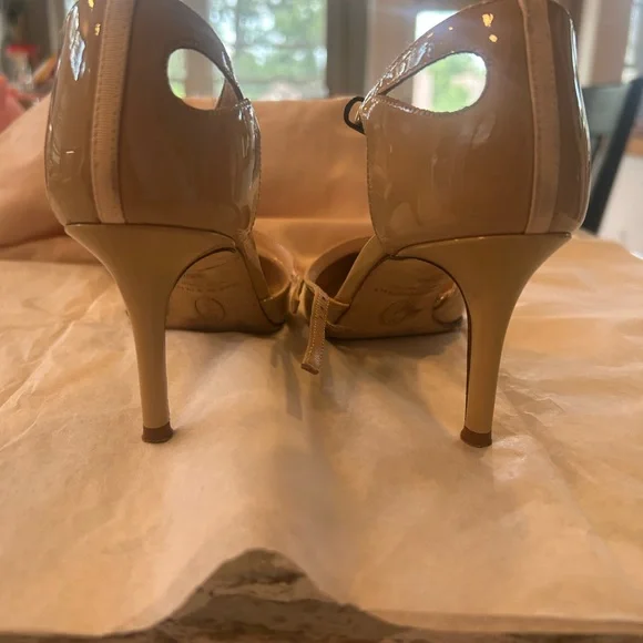 SJP by Sarah Jessica Parker Tan Heels Elegant Design - Picture 6 of 8